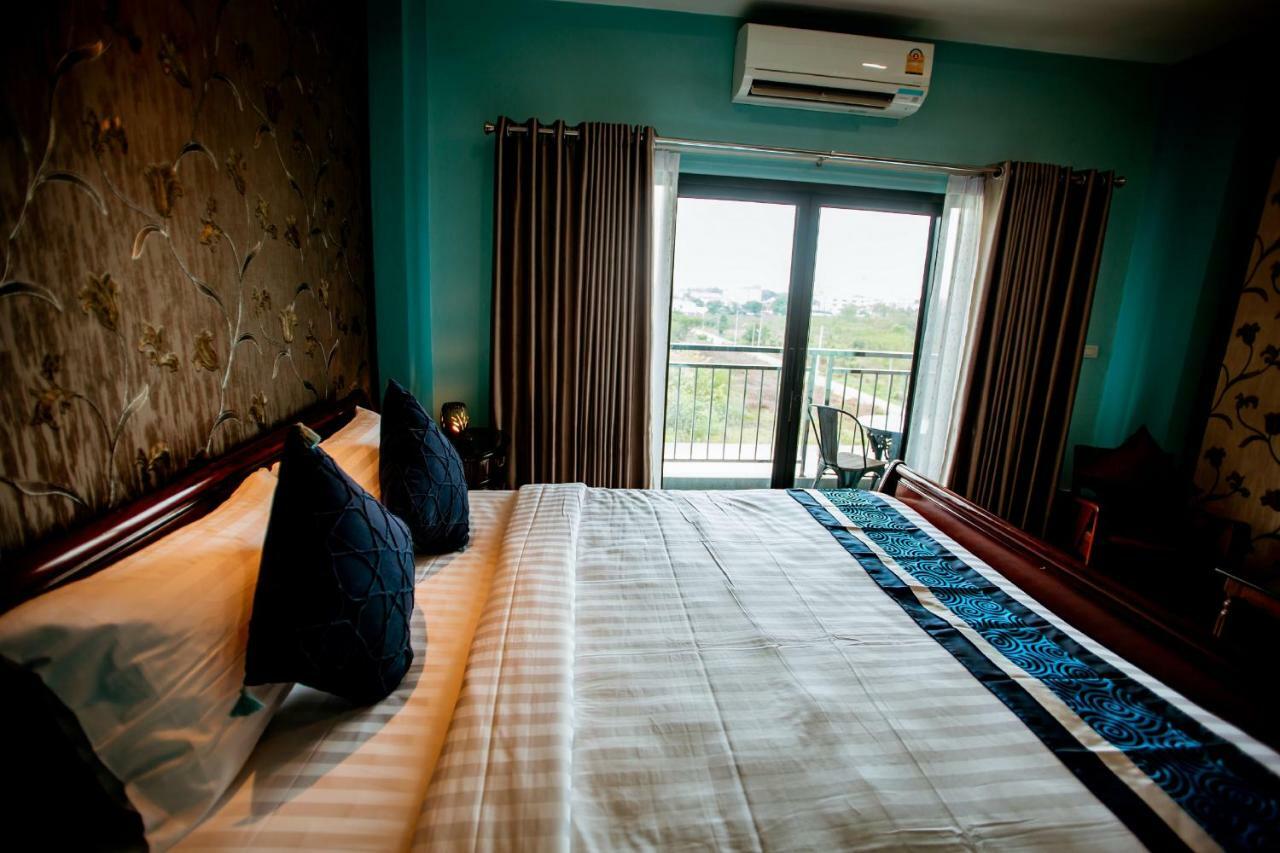 Hotel Chunlee Grand Korat Nakhonratchasima Zewnętrze zdjęcie