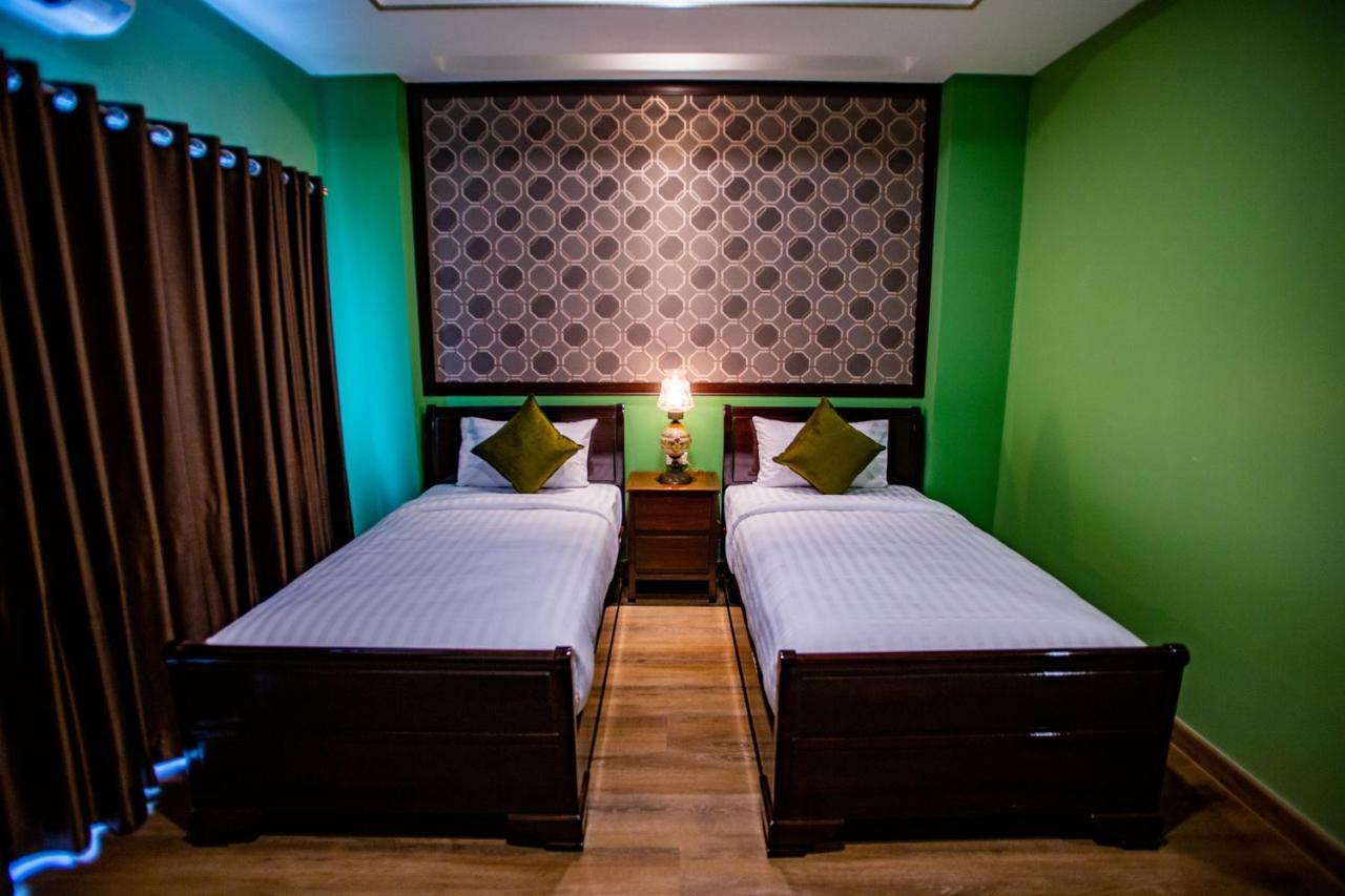 Hotel Chunlee Grand Korat Nakhonratchasima Zewnętrze zdjęcie