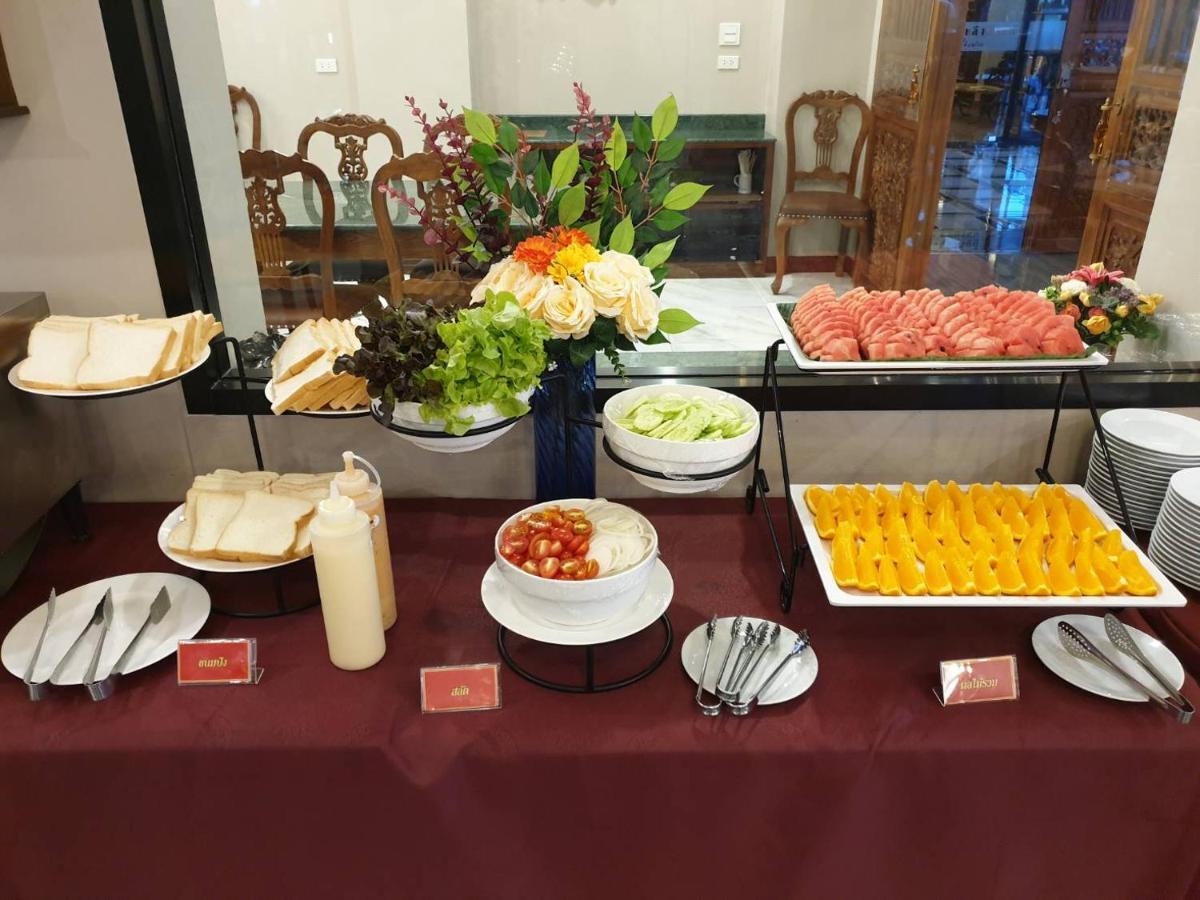 Hotel Chunlee Grand Korat Nakhonratchasima Zewnętrze zdjęcie