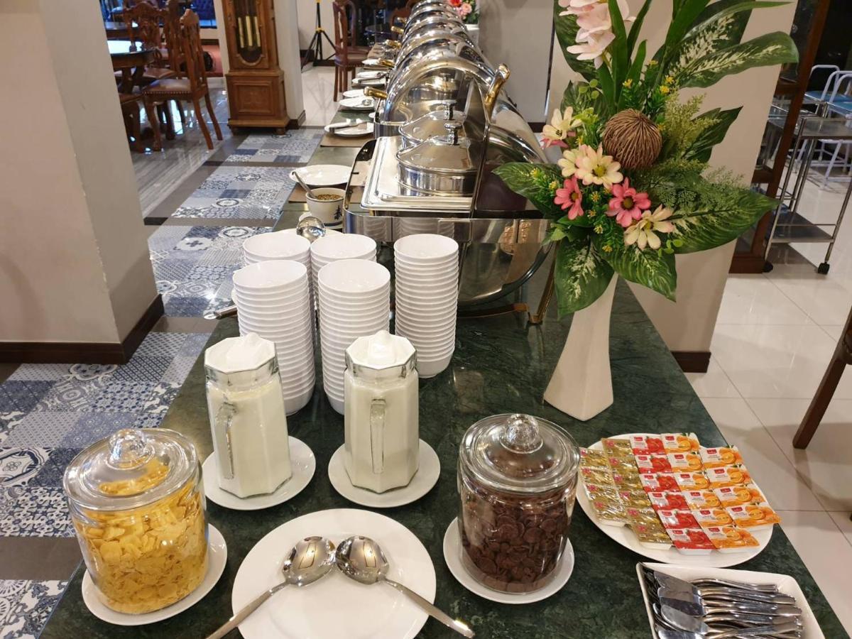 Hotel Chunlee Grand Korat Nakhonratchasima Zewnętrze zdjęcie